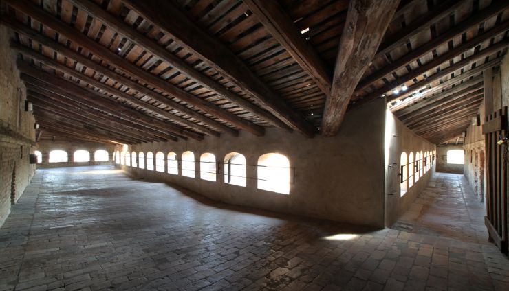 Vista dei camminamenti di ronda dall'interno